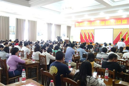 政府助力 外貿(mào)快車大講堂洛陽站圓滿落幕